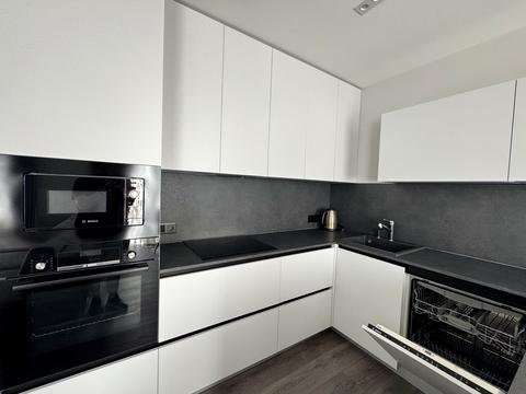 квартира за адресою Дніпровська набережна вул., 18-Б