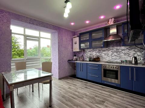 квартира за адресою Олександра Довженка вул., (Будинок 2)