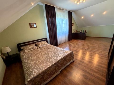 будинок за адресою Подвійна вул. (9 Січня)
