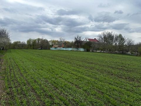 участок по адресу Набережна