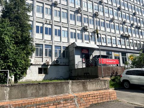 комерційна за адресою Солом'янська вул., 5