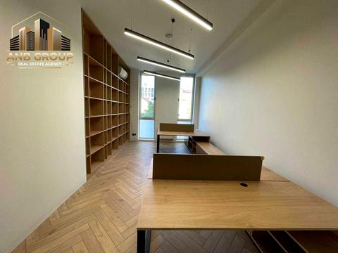 комерційна за адресою Антоновича вул. (Горького), 44