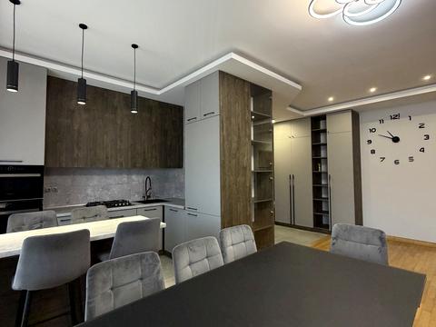 квартира за адресою Бориса Тлехаса вул., 18