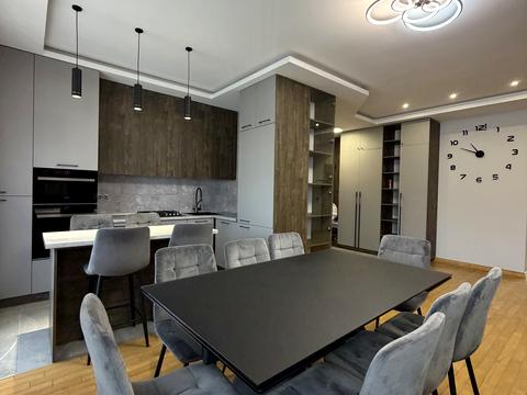 квартира за адресою Бориса Тлехаса вул., 18