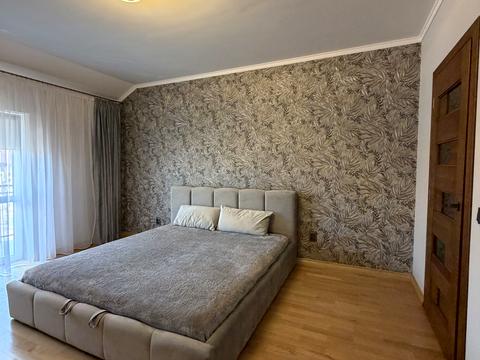 квартира за адресою Бориса Тлехаса вул., 18