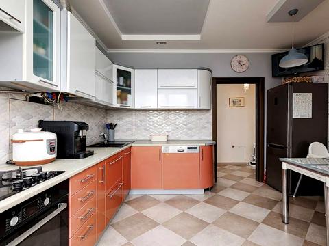 квартира за адресою Сухомлинського, 8