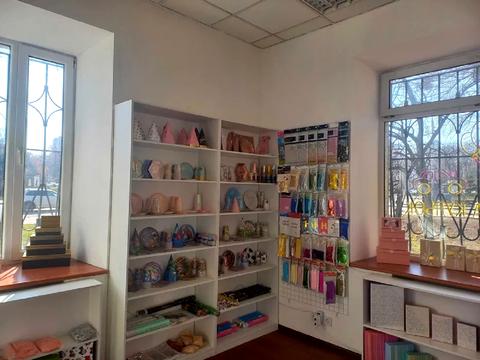 комерційна за адресою Авіаконструктора Антонова вул., 2/32 к1