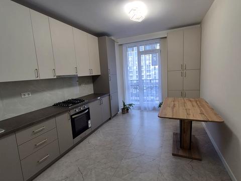квартира за адресою Залізнична вул., 7А