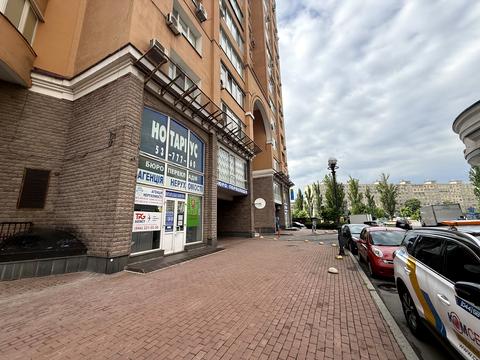 комерційна за адресою Володимира Івасюка просп. (Героїв Сталінграду), 8