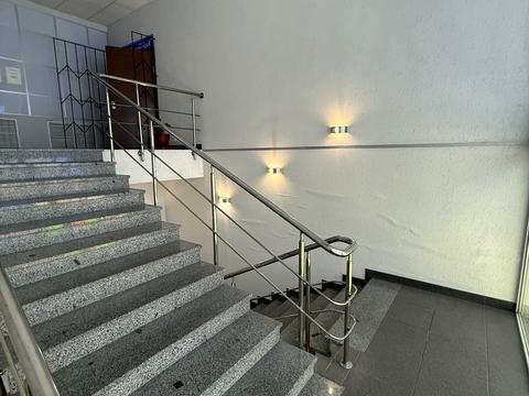 комерційна за адресою Володимира Івасюка просп. (Героїв Сталінграду), 8