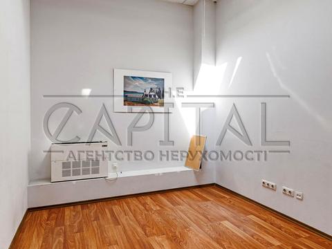 коммерческая по адресу Киев, Степана Бандеры просп. (Московський), 6