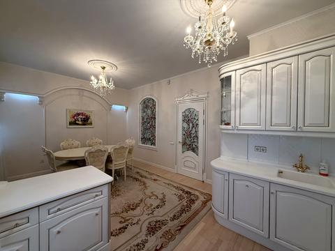 квартира за адресою Євгена Коновальця вул. (Щорса), 32-Б