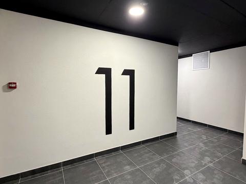 1866371878913366