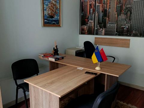 комерційна за адресою Кароля Мікулі вул. (Карла Лібкнехта), 8