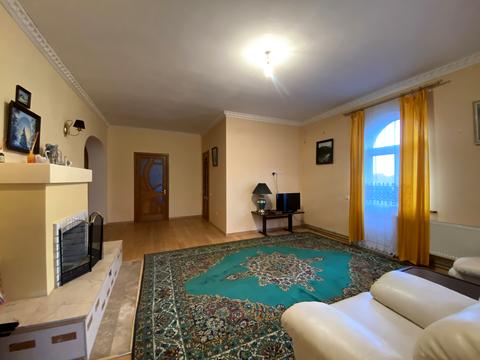 квартира за адресою Гузарова, 30