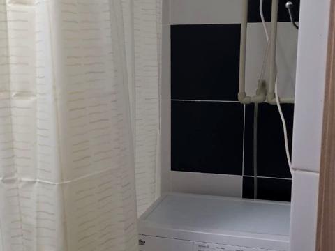 квартира за адресою Салютна вул., 20