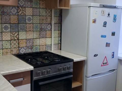 квартира за адресою Салютна вул., 20