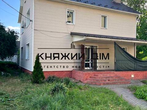 комерційна за адресою Малоземельна, 1