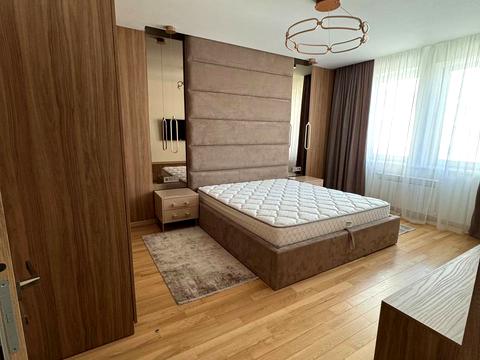 квартира за адресою Миколи Бажана просп., 12