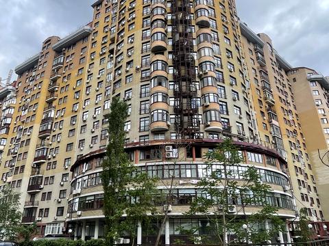 квартира за адресою Євгена Коновальця вул. (Щорса), 32-Б
