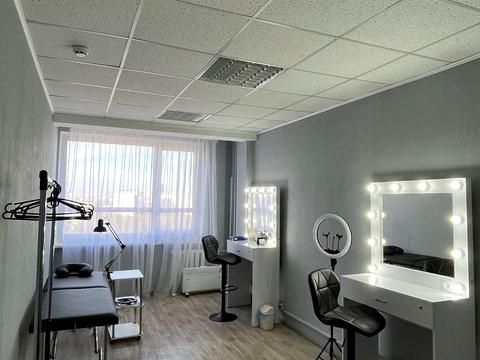 комерційна за адресою Гетьмана Павла Полуботка вул. (Попудренка), 52