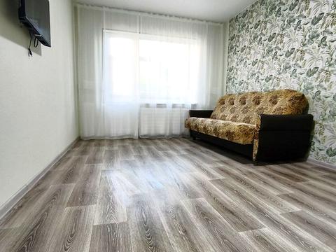 квартира за адресою Всіхсвятська вул. (50 років СРСР), 8