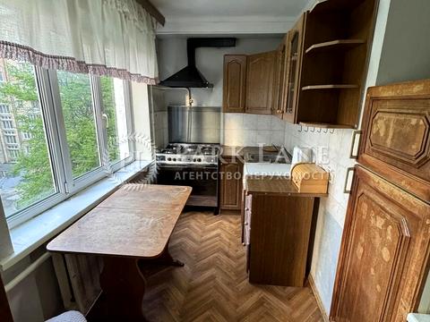 квартира по адресу Владимиро-Лыбедская ул., 16