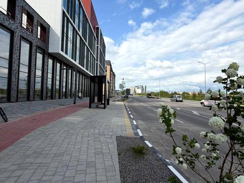 комерційна за адресою В'ячеслава Чорновола вул., (Будинок 37)