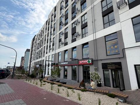 комерційна за адресою В'ячеслава Чорновола вул., (Будинок 37)