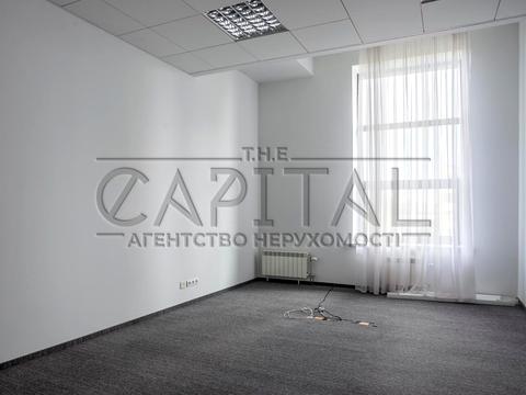 комерційна за адресою Новокостянтинівська вул., 7