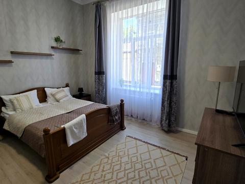 квартира по адресу Братьев Михновских ул. (Московская), 6