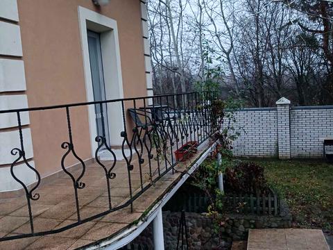 будинок за адресою Шкільна