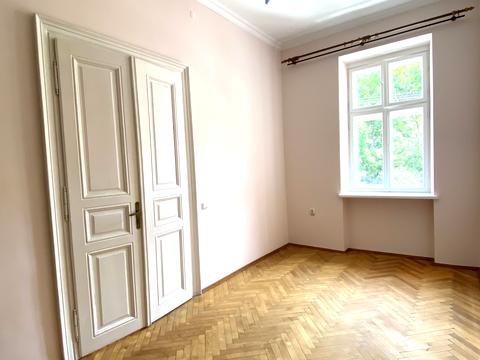квартира за адресою Пантелеймона Куліша вул., 13