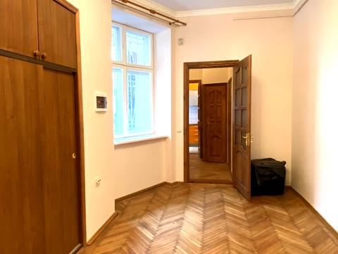 квартира за адресою Пантелеймона Куліша вул., 13