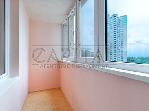 квартира по адресу Миколы Бажана просп., 10
