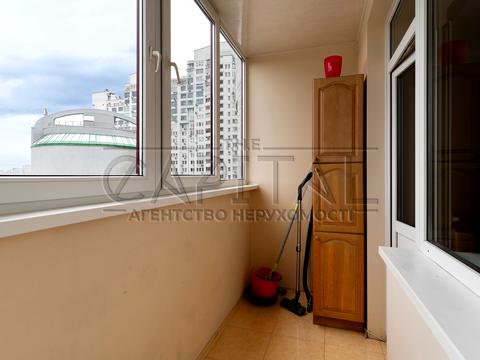 квартира по адресу Миколы Бажана просп., 10