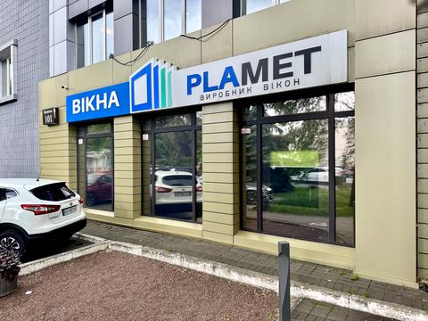 комерційна за адресою Жилянська вул., 101