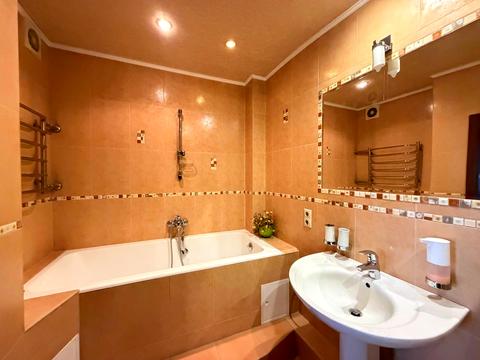 квартира за адресою Ореста Васкула вул., 19