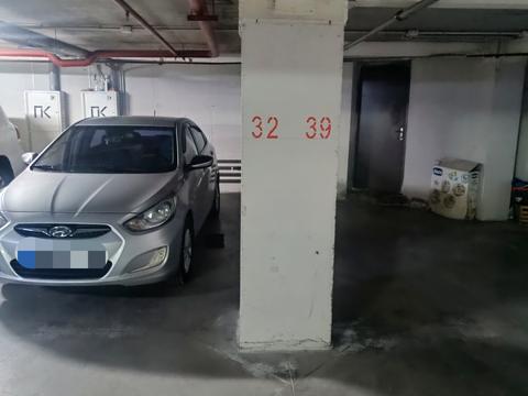 паркомісце за адресою Данилевського вул., 19а