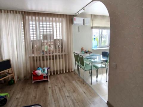 квартира за адресою Острозького вул., 45