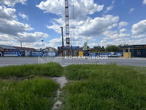 комерційна за адресою Степана Бандери вул., (Будинок)