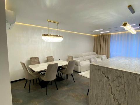 квартира за адресою Романа Левицького вул., 4