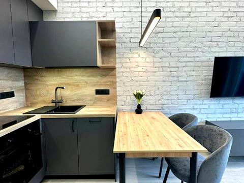 квартира за адресою Салютна вул., 2к1
