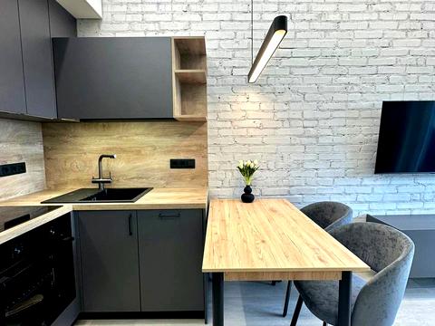 квартира за адресою Салютна вул., 2к1