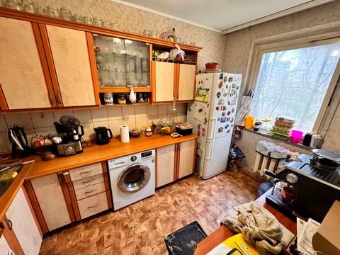 квартира за адресою Тролейбусна вул., 8