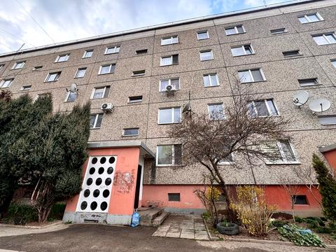 квартира за адресою Тролейбусна вул., 8