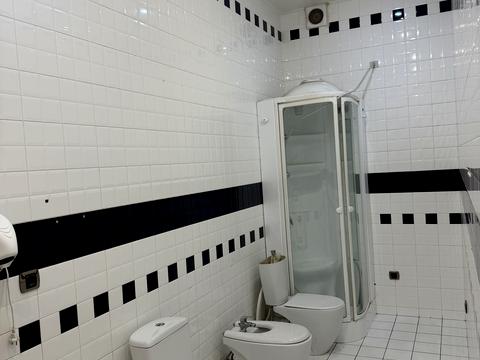 комерційна за адресою Харківська вул., 9