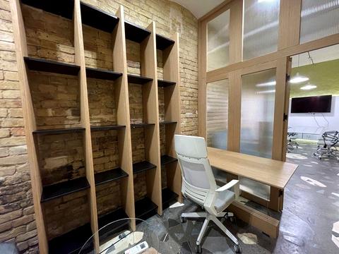 комерційна за адресою Богдана Хмельницького вул., 74