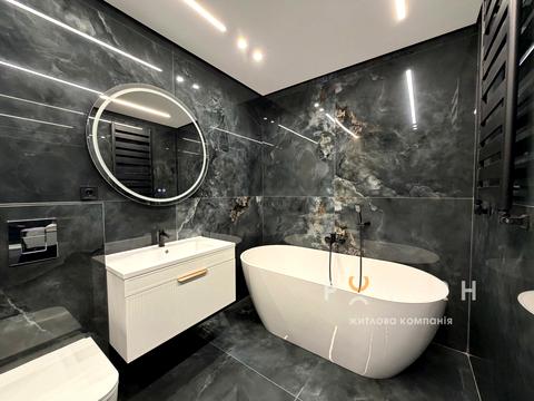 квартира за адресою Романа Левицького вул., 4