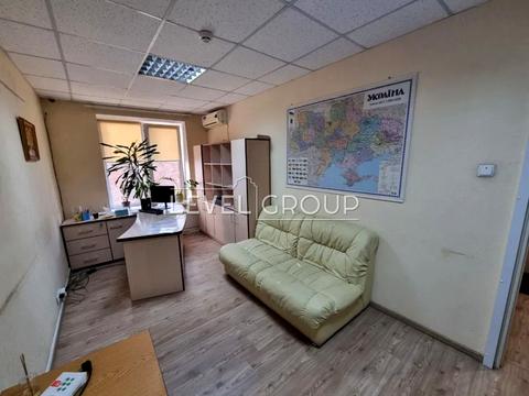 комерційна за адресою Дмитрівська вул., 29